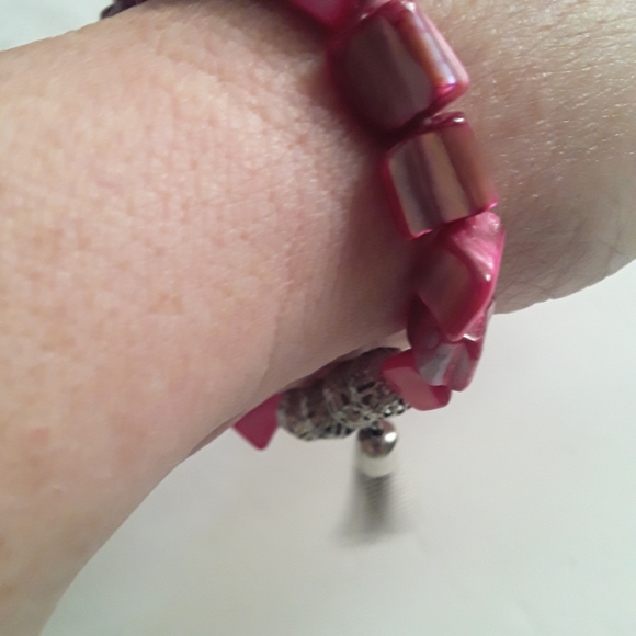 Geometric shell bracelet with silver Brad's and si - Picture 2 of 2